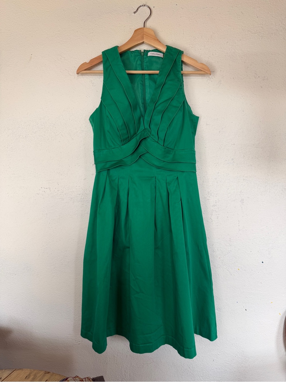 Calvin Klein Emerald Green Pleated V-Neck Fit-and-Flare Dress